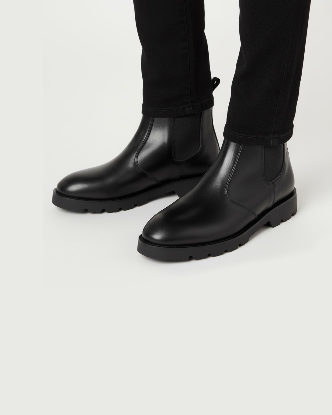 Leather Chelsea Boots – Classic Slip-On Elegance
