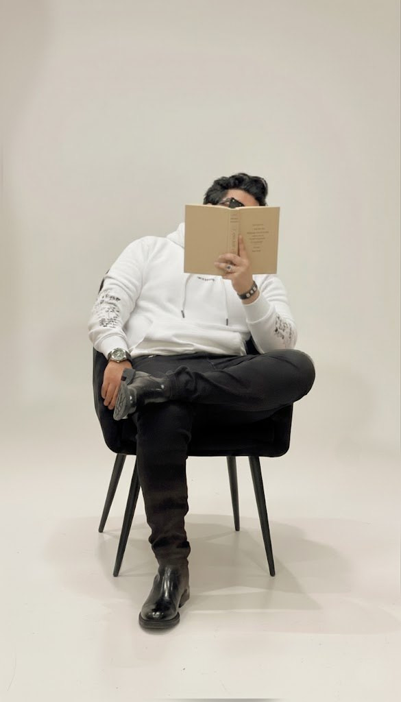 Snow Whisper Floral – Hoodie Limited Edition