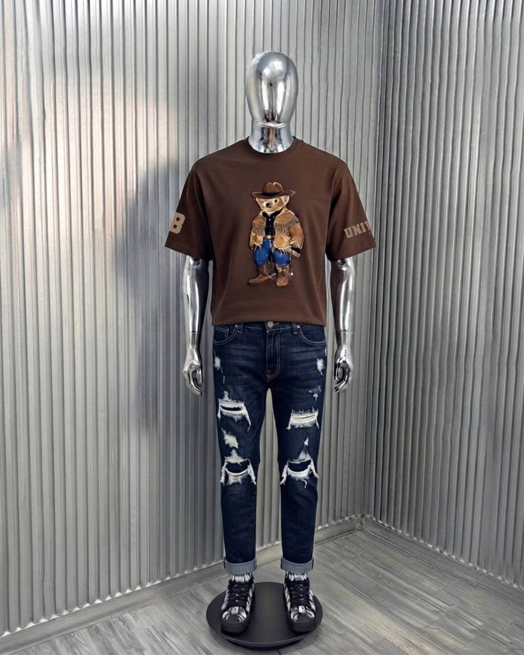 Ralph Bear Bolo – Classic Fit T-Shirt